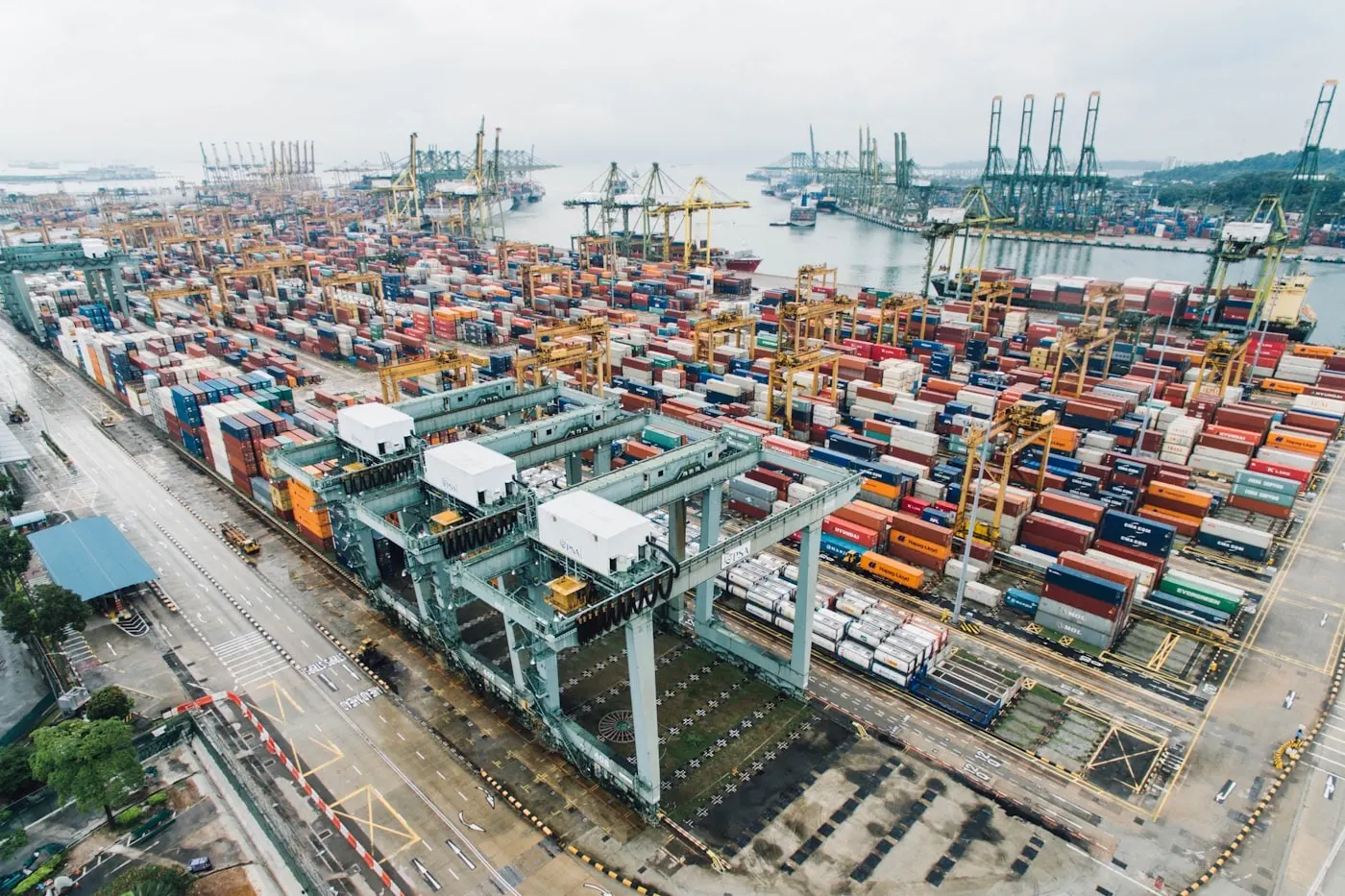 Container port — worldwide export logistics for handcrafted idols